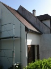 Entretien de maison dans le 95, traitement anti-mousse, nettoyage haute pression et peinture de facade.